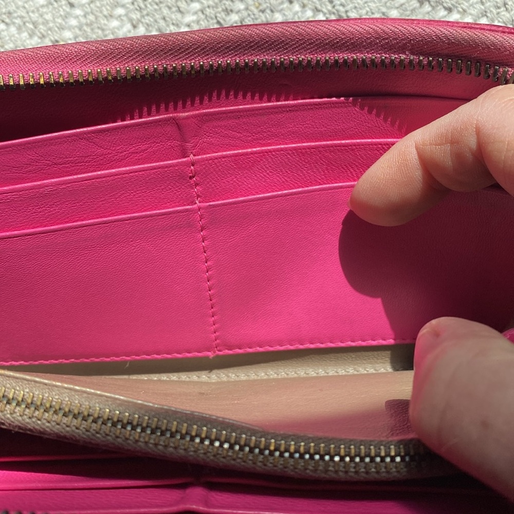 Bottega Veneta  zip around wallet - pink - Picture 8 of 16